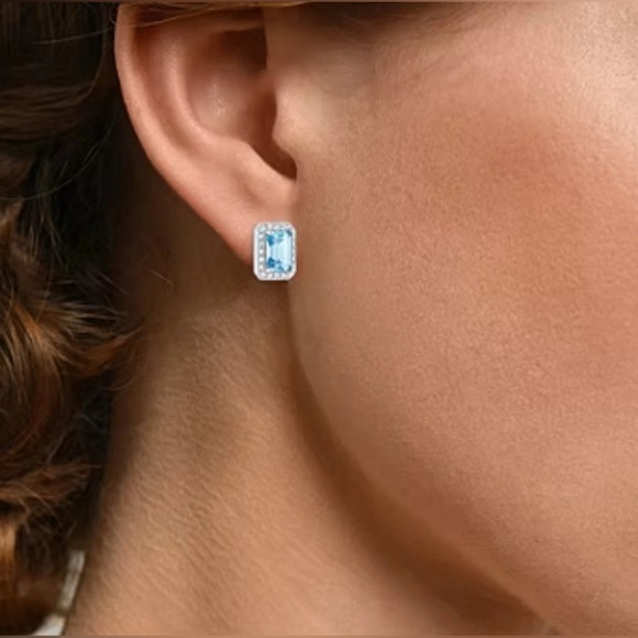 Genuine Blue Topaz 925 Sterling Silver Emerald Cut Stud Earrings in Gift Box NEW - Picture 5 of 6